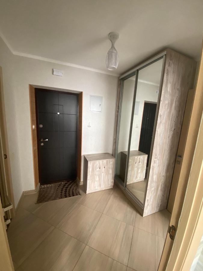 Apartament Vasilya Porika 48 Street Vinnitsya Kültér fotó